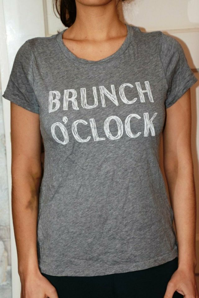 H&M T-Shirt, Brunch o clock, graues Shirt, statement Sommer Shirt in Berlin