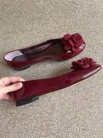 Y2k ballerinas , Lack Leder, mit Rose, gr 38, Bordeaux ballerinas Berlin - Mitte Vorschau