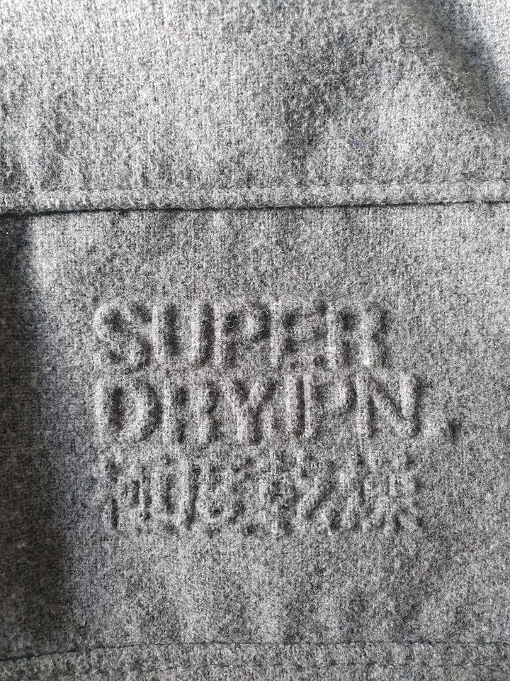 Superdry Jacke "The Windtrekker" Große L in Hannover