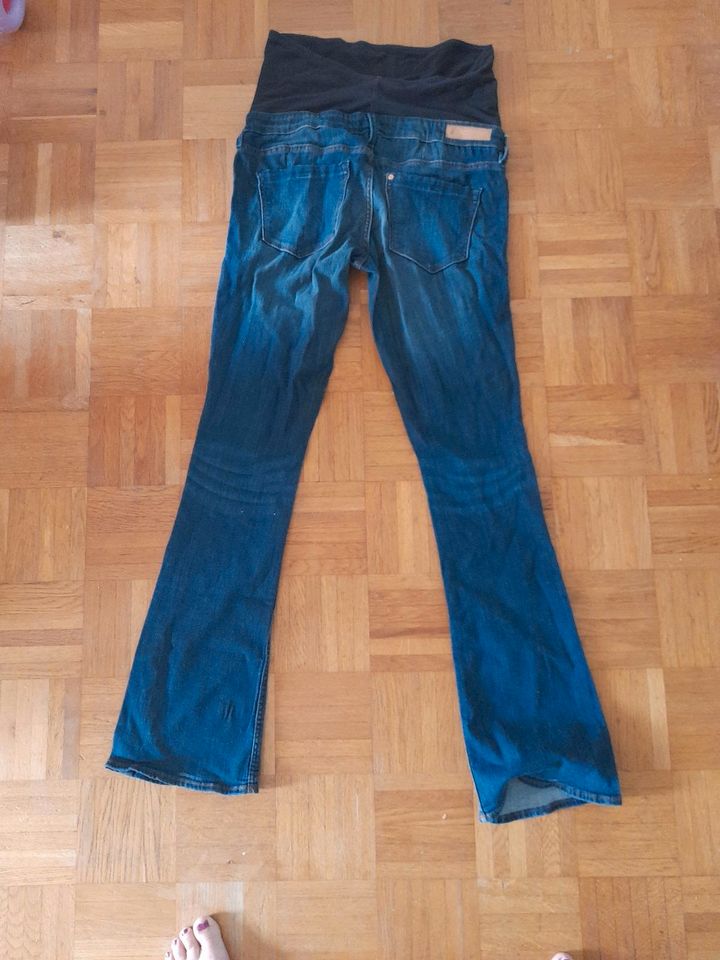 H&M Mama Bootcut High Rib Jeans blau 36 Schwangerschaftshose in Eisingen