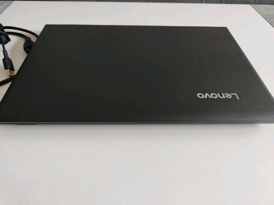 Lenovo V110 Notebook / 620GB / Intel i5 7th Gen. in Mönchengladbach