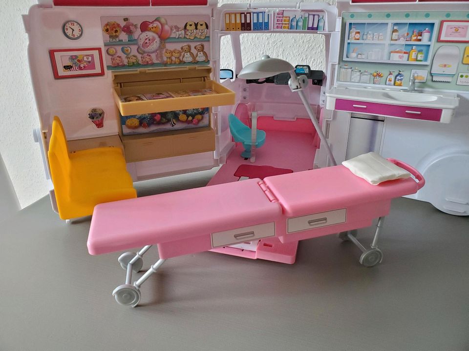 Barbie Krankenwagen in Kiel