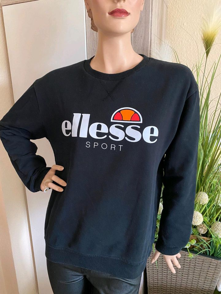 Ellesse Pullover Sweater Sweatshirt Gr: M- L schwarz in Camburg