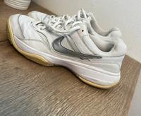 Nike Turnschuhe Sneaker Kr. Altötting - Tyrlaching Vorschau