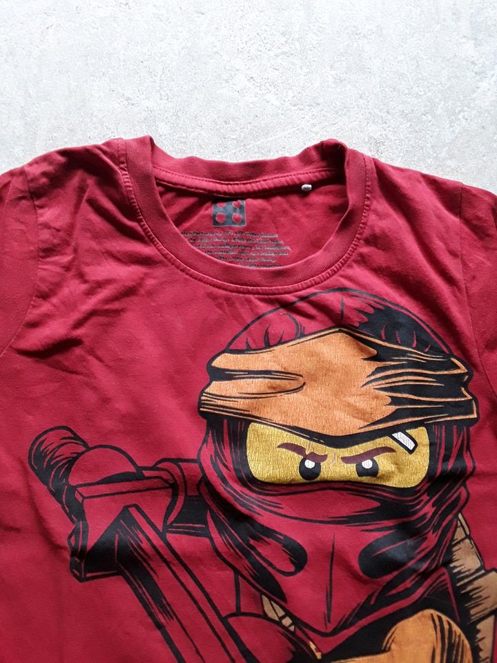 Ninjago T-shirt 104/110 in Magdeburg