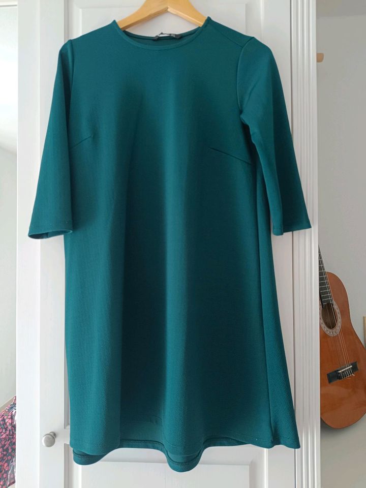 Damen Kleid in Hallbergmoos