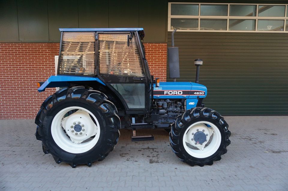 New Holland Ford 4630 Allrad Traktor wie NEU nur 86 Std.! in Borken