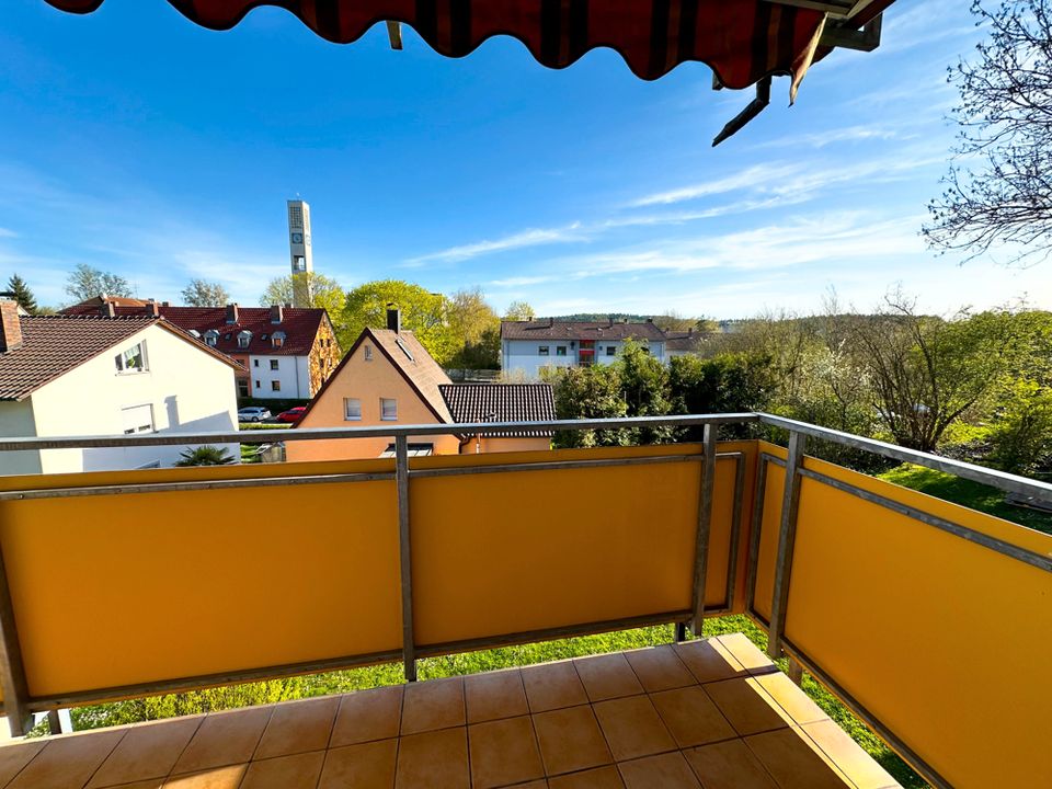 Preisanpassung! Helle 4-Zimmer-Eigentumswohnung mit Balkon und TG-Stellplatz! in Coburg