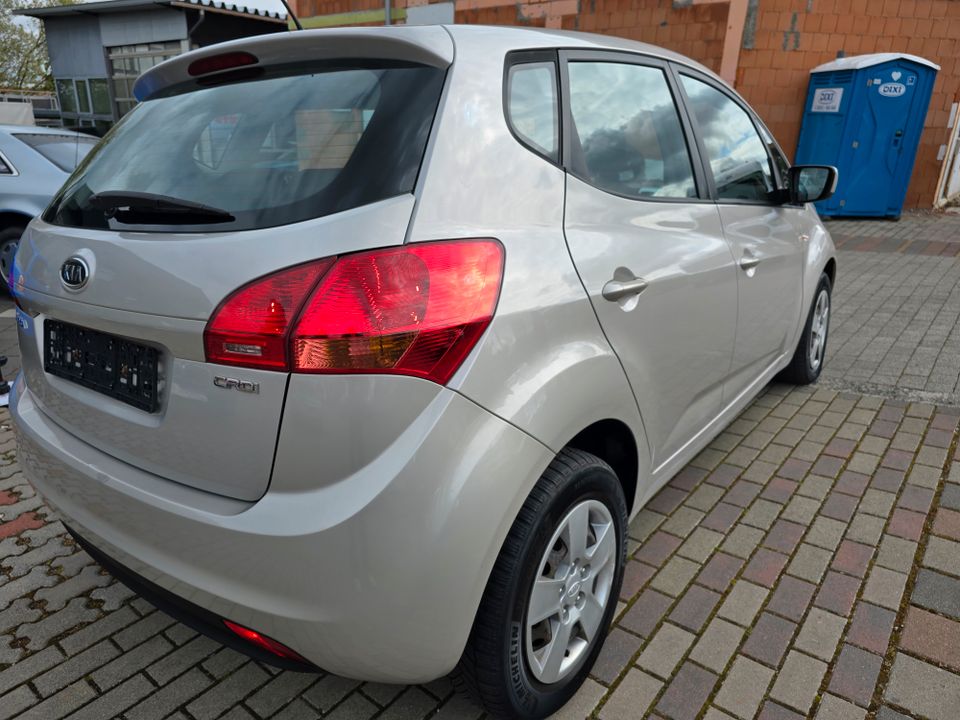 KIA VENGA ,Vision 1,4CRDI/ TÜV Neu/ SHZ/ 8-fach in Fulda