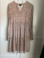 Damen Kleid Größe 40 Blümchen Muster in sehr gutem Zustand Sachsen - Böhlen Vorschau