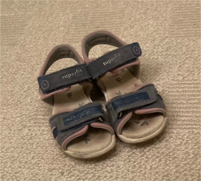 Superfit Sandalen Gr. 27 Mädchen Blume blau rosa in Benningen