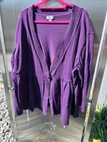 Strickjacke in Lila Nordrhein-Westfalen - Altena Vorschau