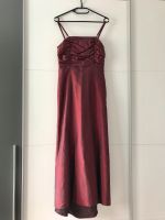 Weinrotes Abendkleid mit Raffung vorne in 36 (Caren Pfleger) München - Maxvorstadt Vorschau