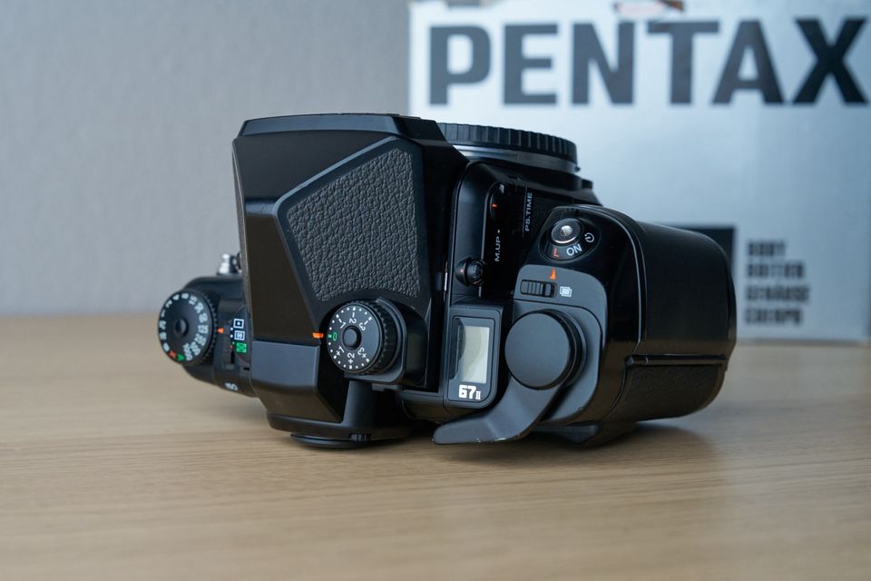 Pentax 67 II - 90mm 2.8 - 45mm 4.0 in Berlin