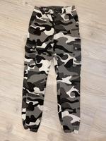 Cargohose Camouflage schwarz/grau/weiß Bayern - Hersbruck Vorschau