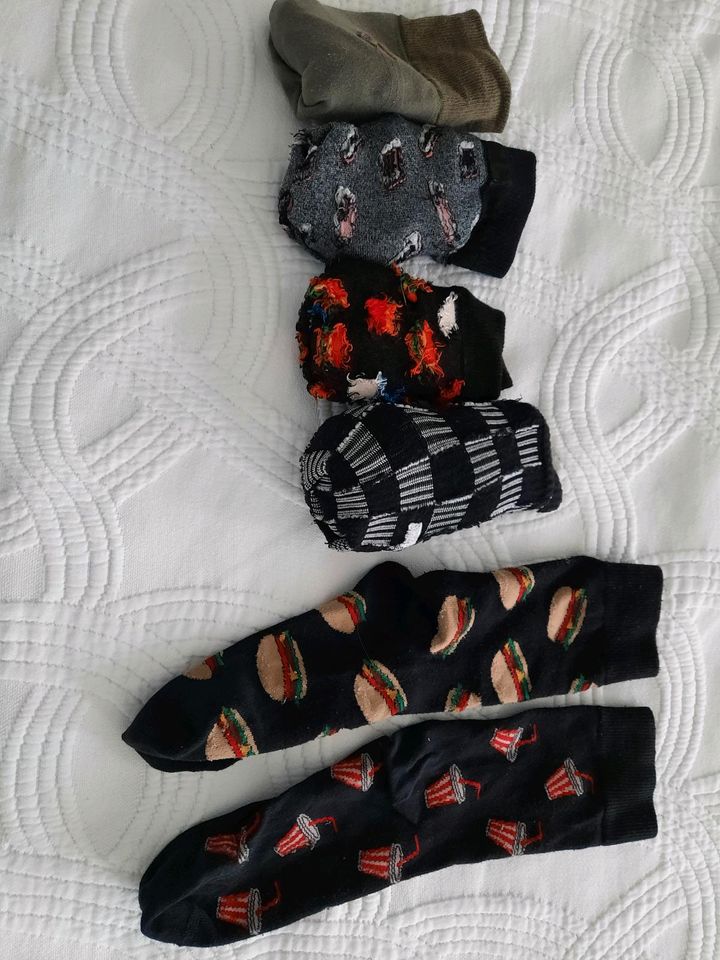 5× Strümpfe-Socken,verschiedene, Gr.39-41.   5€ in Wawern Saar