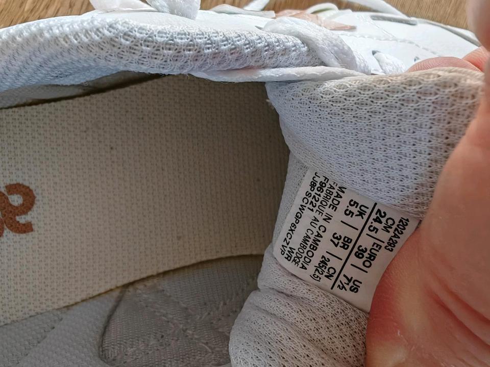 neu Asics Japans Damen weiß rosa gold Sneaker Größe 39 in Zirndorf