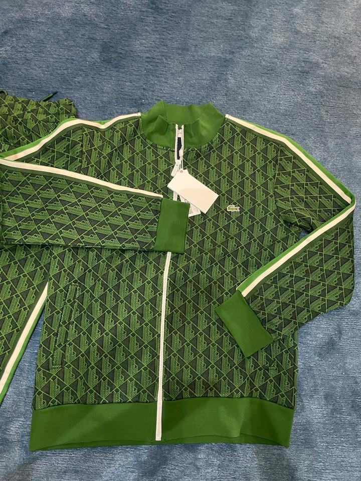 Lacoste Anzug Monogramm Sportanzug neu Pullover Hose in Pocking