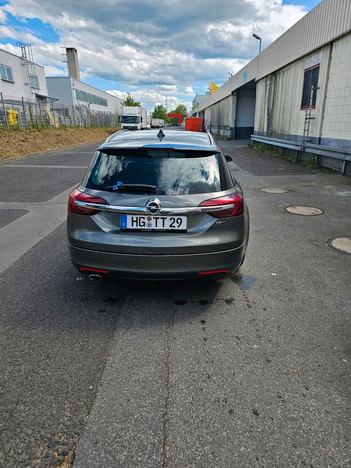Opel insignia Sport toarer 2.0 (170ps) in Kronberg im Taunus