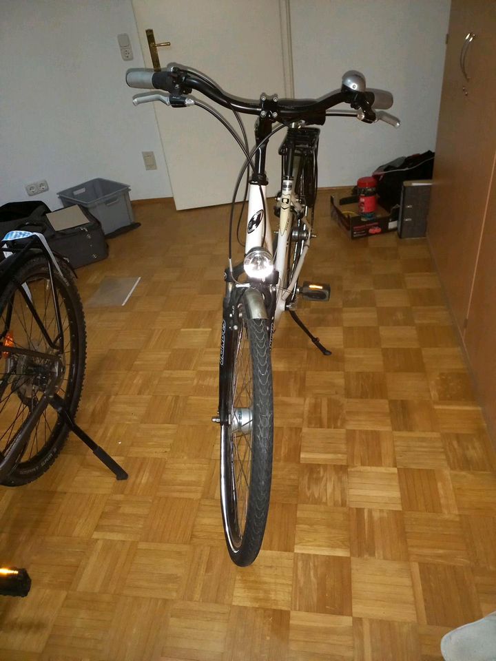 Fahrrad tiefer Einstieg neuwert in Stockstadt a. Main