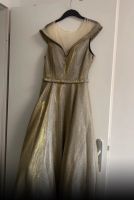 Prinzessin Kleid schönen Dekolleté Größe 40 in Gold Hamburg - Wandsbek Vorschau