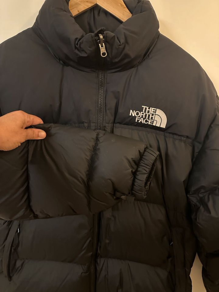 Herren Winterjacke 1996 Retro Nuptse Jacke für Herren in Berlin