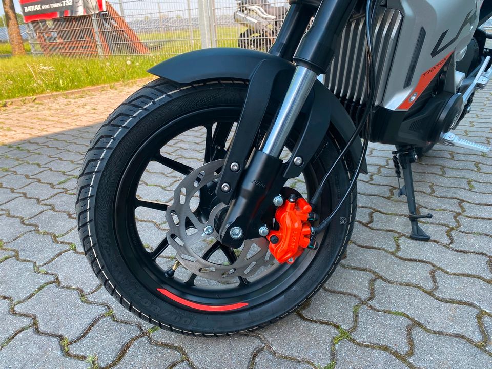 Tromox UKKO S | Elektro Motorrad | 125ccm | B196 | Tango Orange in Walsrode