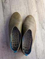 Brako Slipper grün Gr. 40 ohne Innensohle Essen - Essen-Kray Vorschau