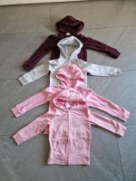 H&M C&A Sweatjacke Jacke mit Kapuze Gr.110/116 rosa grau Cardigan Bayern - Hirschau Vorschau