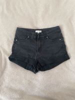 H&M Jeans Shorts schwarz Gr. 40 Nordrhein-Westfalen - Dormagen Vorschau