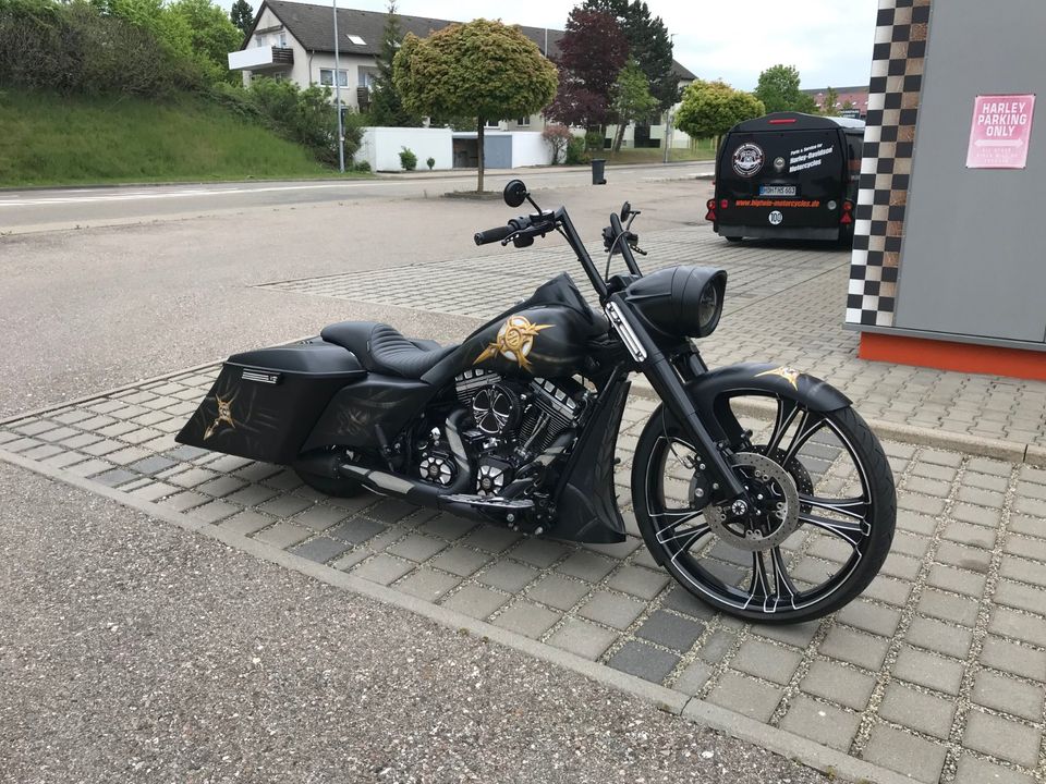 Harley-Davidson Road King Bagger in Giengen an der Brenz