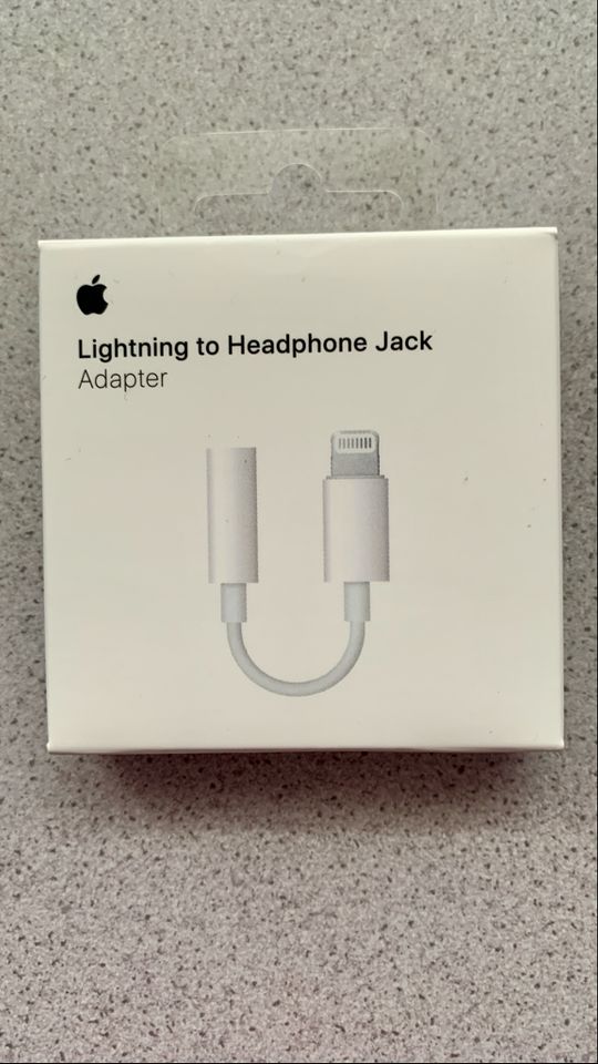 APPLE LIGHTNING TO HEADPHONE JACK - NEU in Niederdürenbach