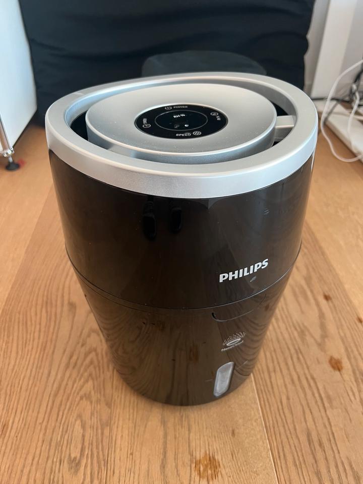 Philips Series 2000 Luftbefeuchter schwarz Lufterfrischer in Frankfurt am Main