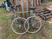 Sehr leichtes Fahrrad mit extra Laufrad Satz Retro Brandenburg - Gosen-Neu Zittau Vorschau