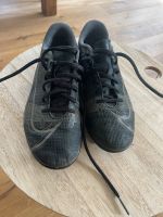 Fußballschuhe Nike Gr. 33,5 Bayern - Penzing Vorschau