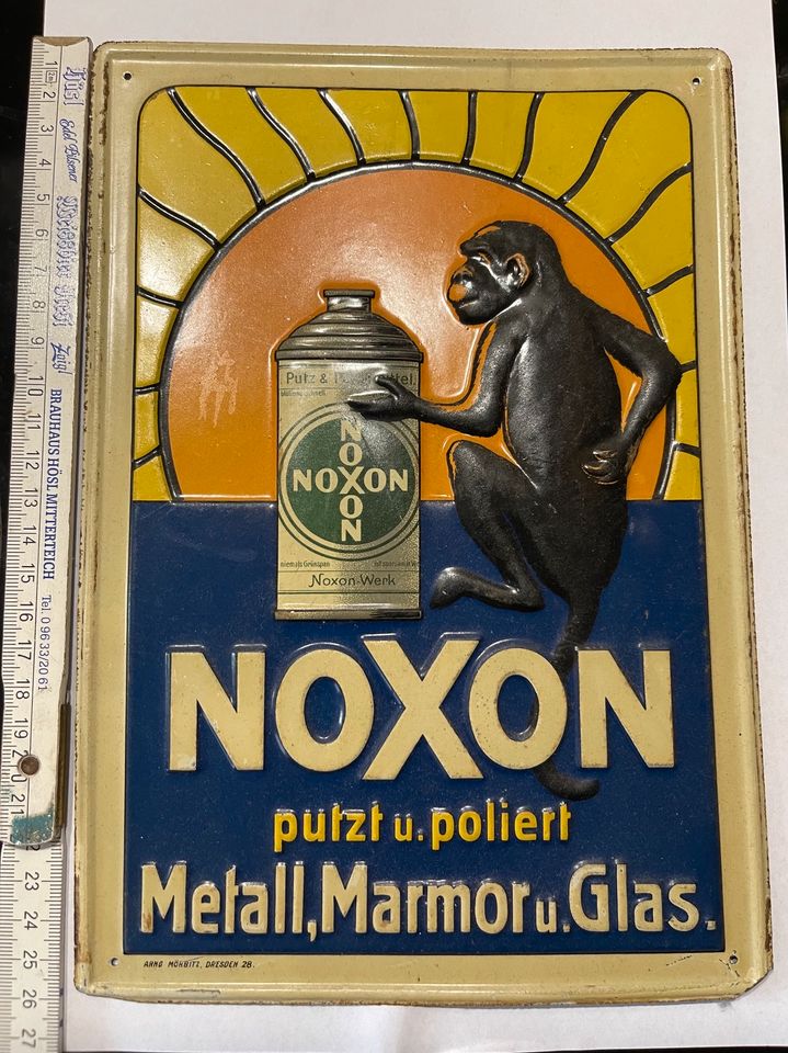 NOXON geprägtes, lithographiertes Blechschild um 1920 in Leipzig