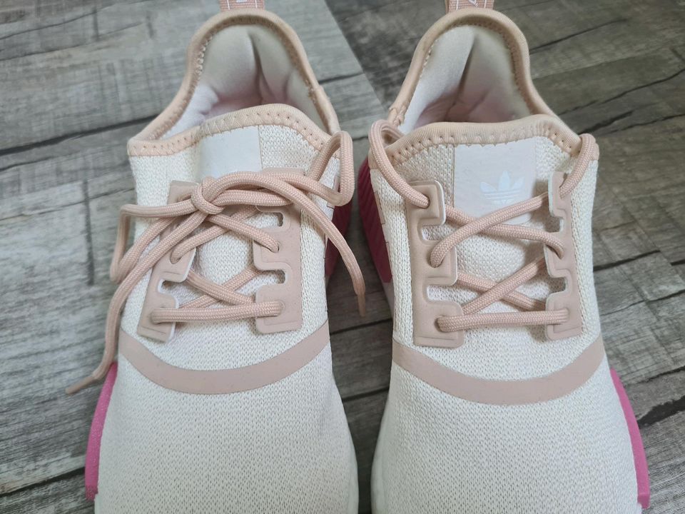 Adidas NMD_R1 Sneaker Gr. 37 1/3 beige nude pink Streetstyle in Datteln