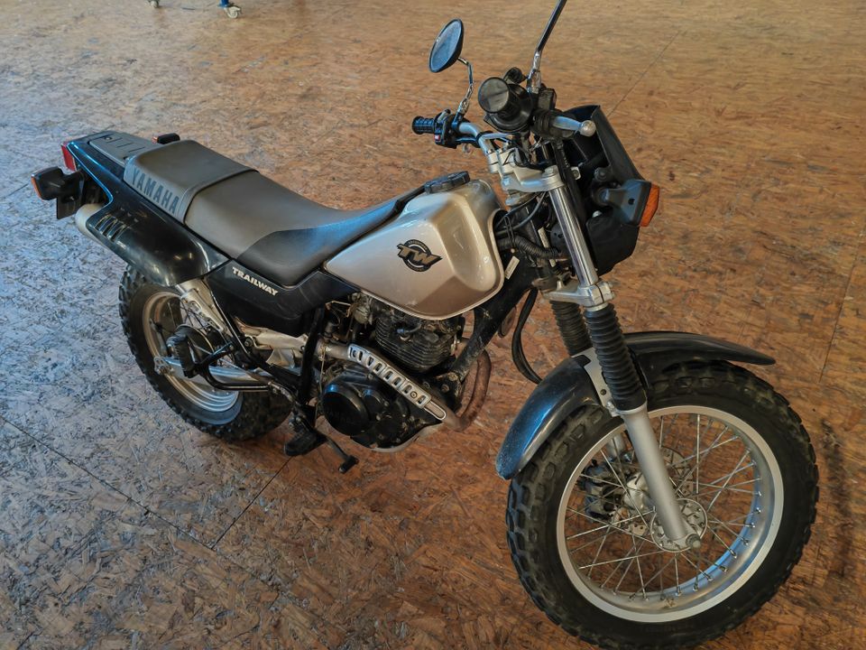 Yamaha TW125 nur 4238 Km in Tacherting