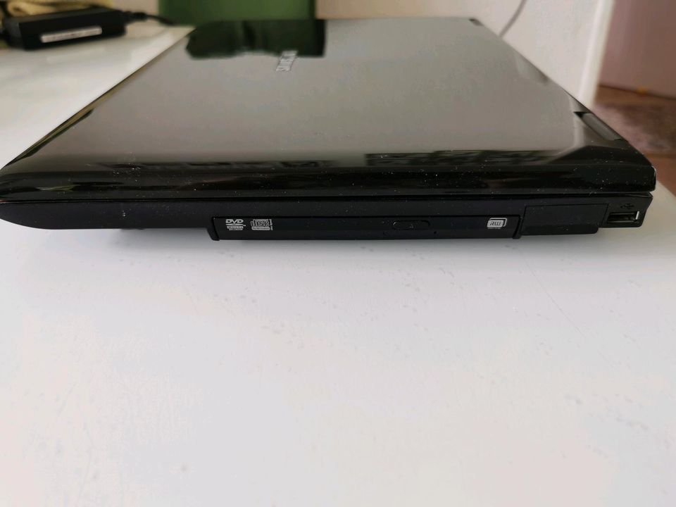 Samsung Notebook Laptop in Korntal-Münchingen