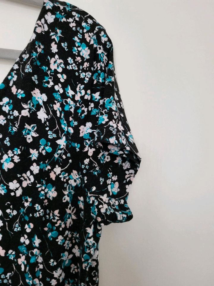 Kleid Sommerkleid Gina Größe 40 in Groß Kreutz