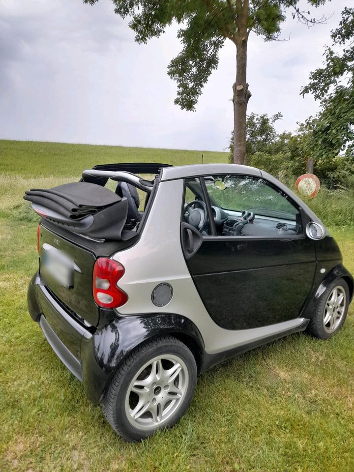Smart fortwo Cabrio Tüv bis 05/2026 in Einbeck