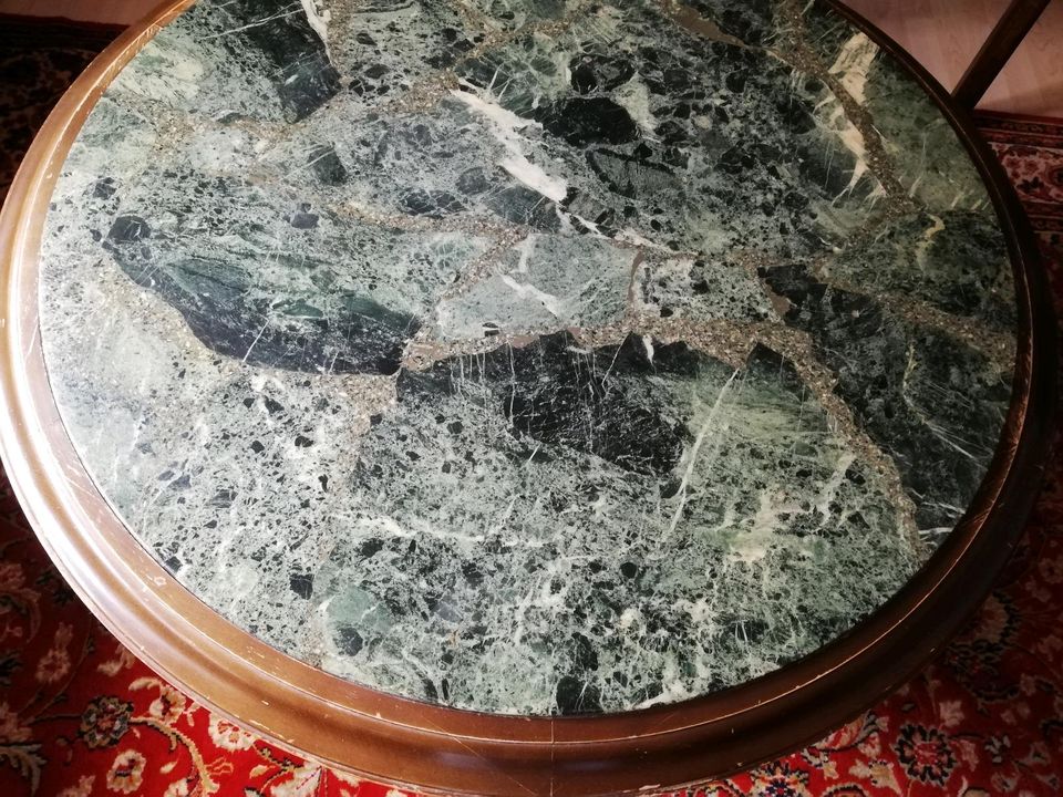 Antiken grünen Marmortisch in Kelkheim