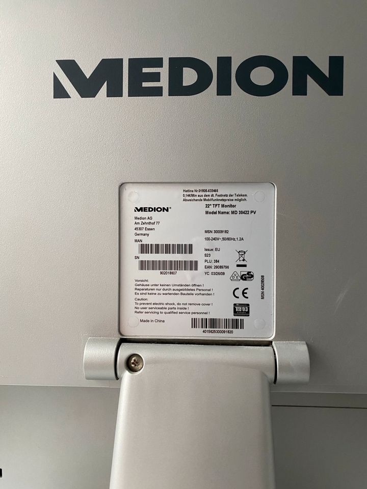 Medion MD 30422 PV 22 Zoll Bildschirm in Wolfsburg
