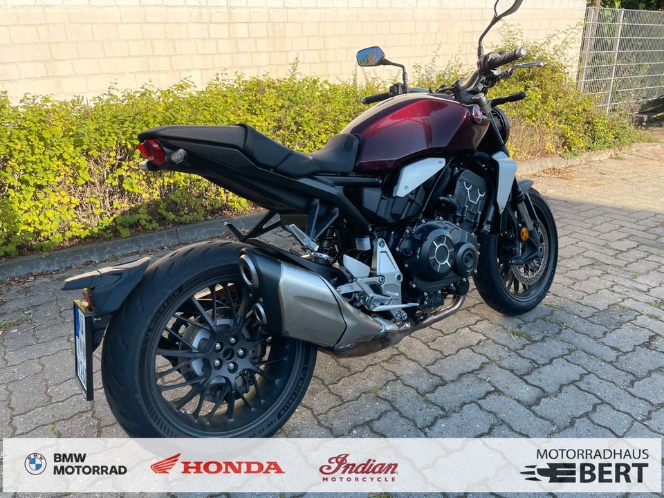 Honda CB1000R 2023er / Finanzierung o. Leasing in Höchberg