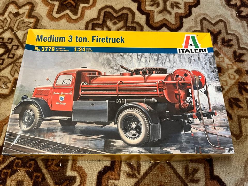 verschiedene Modellbausatz Lkw Revell, Italeri, Mo-Miniatur in Rain Lech