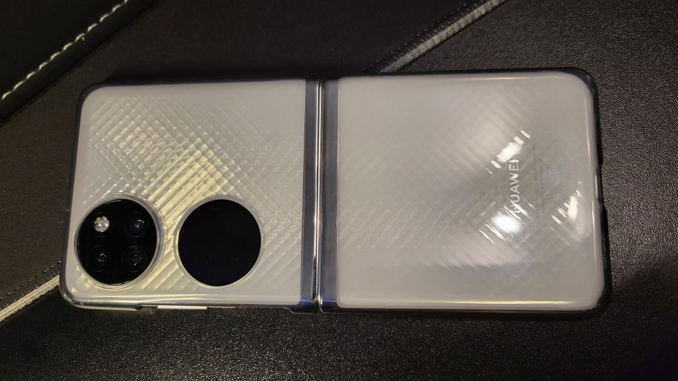 Huawei P50 Pocket 256GB - Weiß - Dual Sim / Flip Handy / TOP in Iserlohn