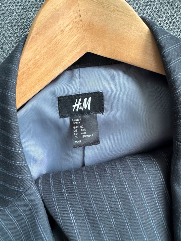 Herren Anzug H&M - Größe 50/52 - schwarz in Braunschweig