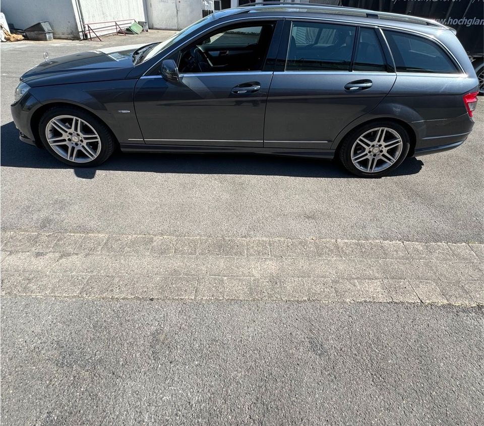 Mercedes 204 K C200 CGI AMG Paket in Hameln