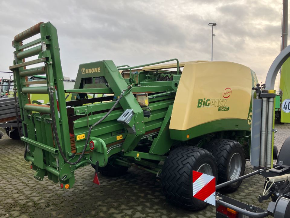 Krone Big Pack 1270 CX Highspeed Quaderballenpresse in Bockel