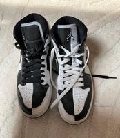 Nike Jordan Air 1 Mid Splitt schwarz weiß Gr 40,5 Niedersachsen - Gehrden Vorschau
